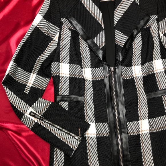 ⭐️NEW⭐️White House Black Market (WHBM) Black & White Plaid Wool Coat - Picture 4 of 9